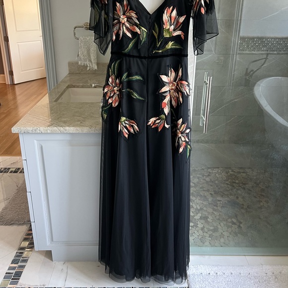 SOLD Marchesa Notte V-Neck Half-Sleeve Floral Embroidered Tulle A-Line Gown - Picture 9 of 12
